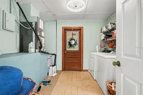 10308 N Oakleaf Avenue Tampa FL 33612