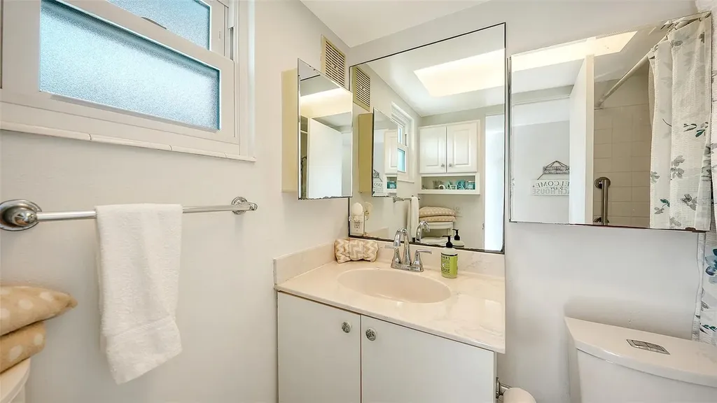 2850 Gulf Of Mexico Drive Longboat Key FL 34228