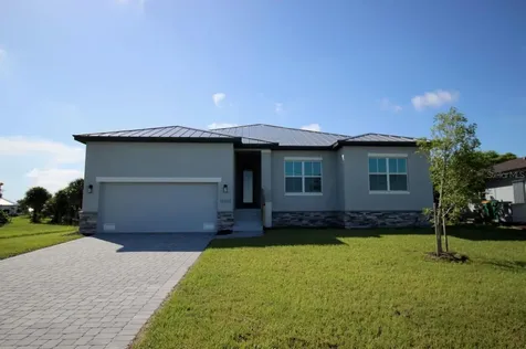 17022 Espana Circle Punta Gorda FL 33955