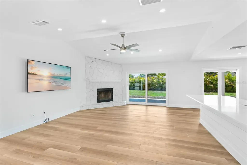 206 73rd Street NW Bradenton FL 34209