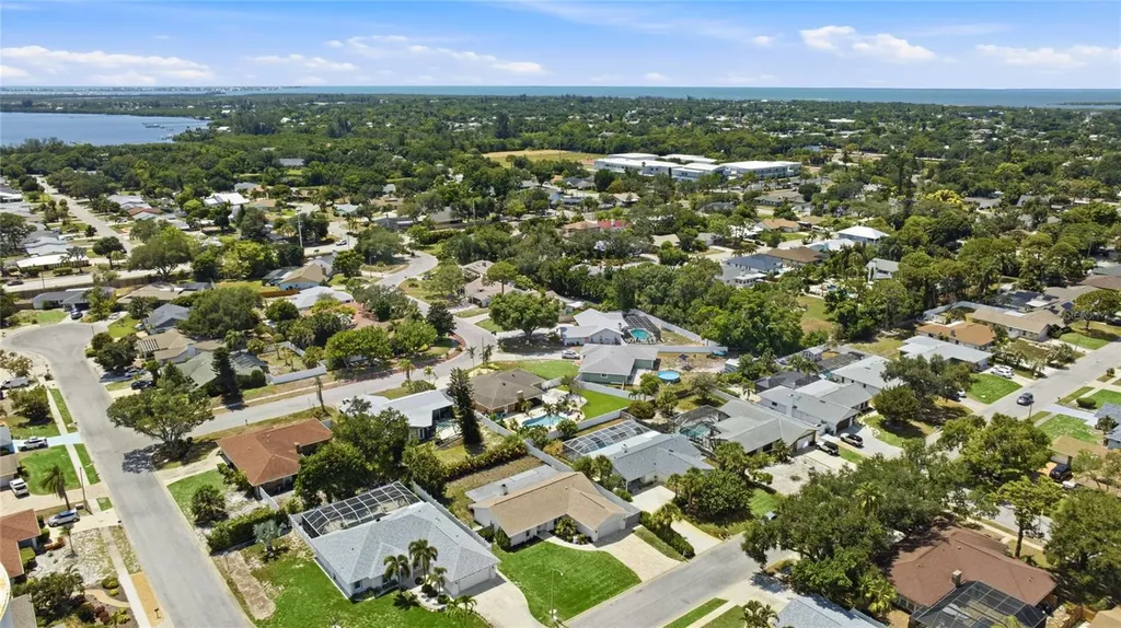 206 73rd Street NW Bradenton FL 34209