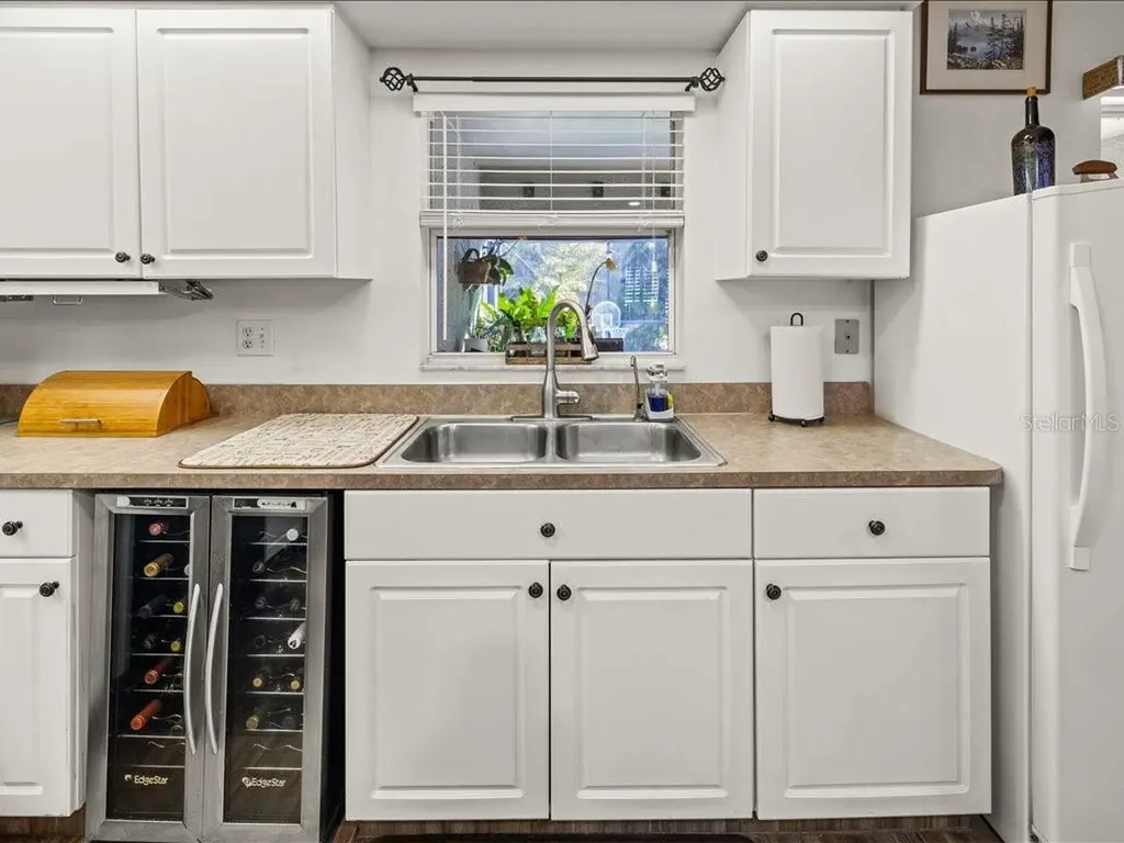 1209 NW 25th Place Cape Coral FL 33993