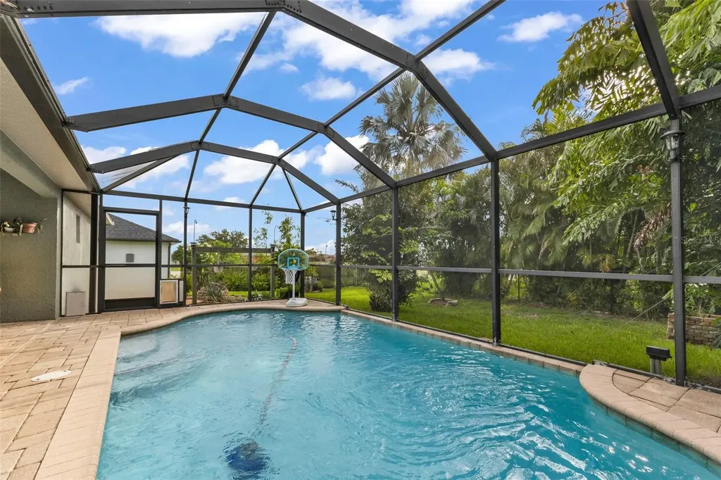 1209 NW 25th Place Cape Coral FL 33993