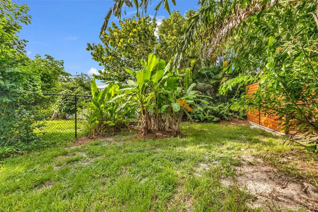 1209 NW 25th Place Cape Coral FL 33993
