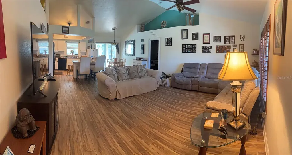 1209 NW 25th Place Cape Coral FL 33993