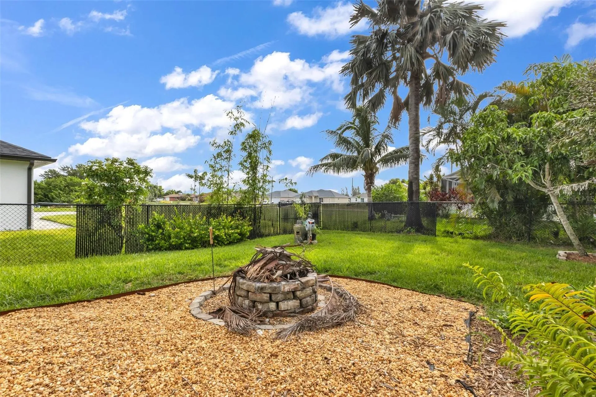 1209 NW 25th Place Cape Coral FL 33993