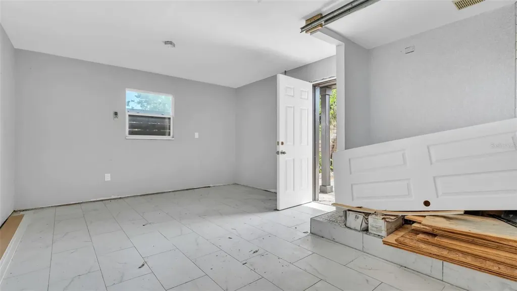 2906 W Nassau Street Tampa FL 33607
