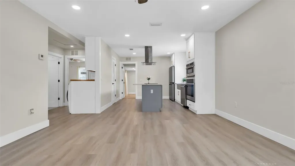 2906 W Nassau Street Tampa FL 33607