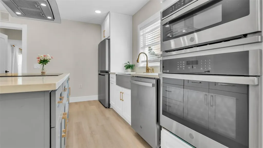 2906 W Nassau Street Tampa FL 33607