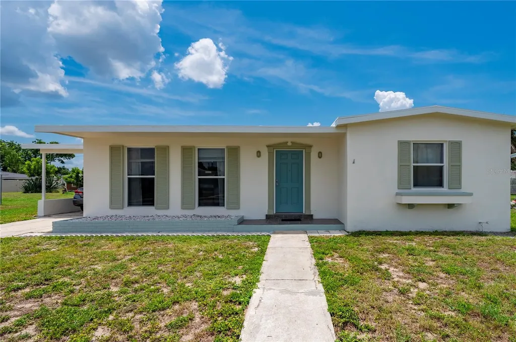 22201 Beverly Avenue Port Charlotte FL 33952