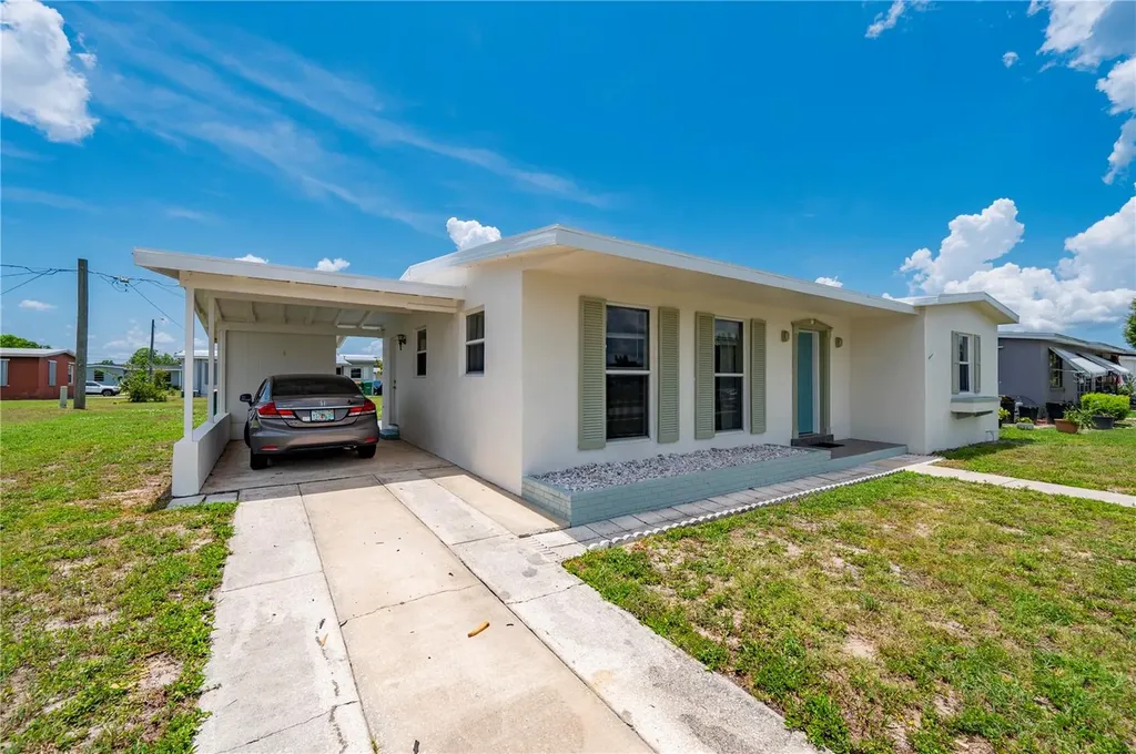 22201 Beverly Avenue Port Charlotte FL 33952