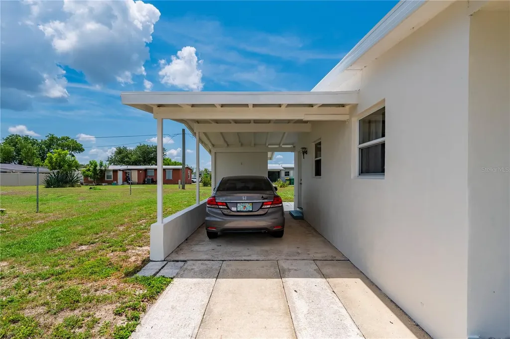 22201 Beverly Avenue Port Charlotte FL 33952