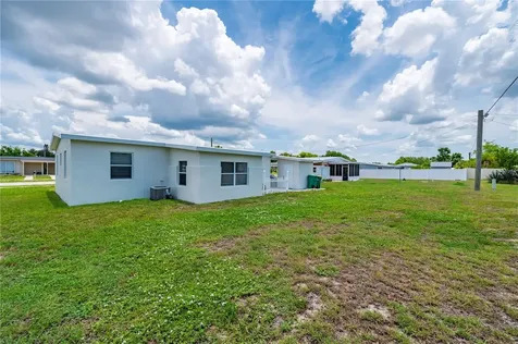22201 Beverly Avenue Port Charlotte FL 33952