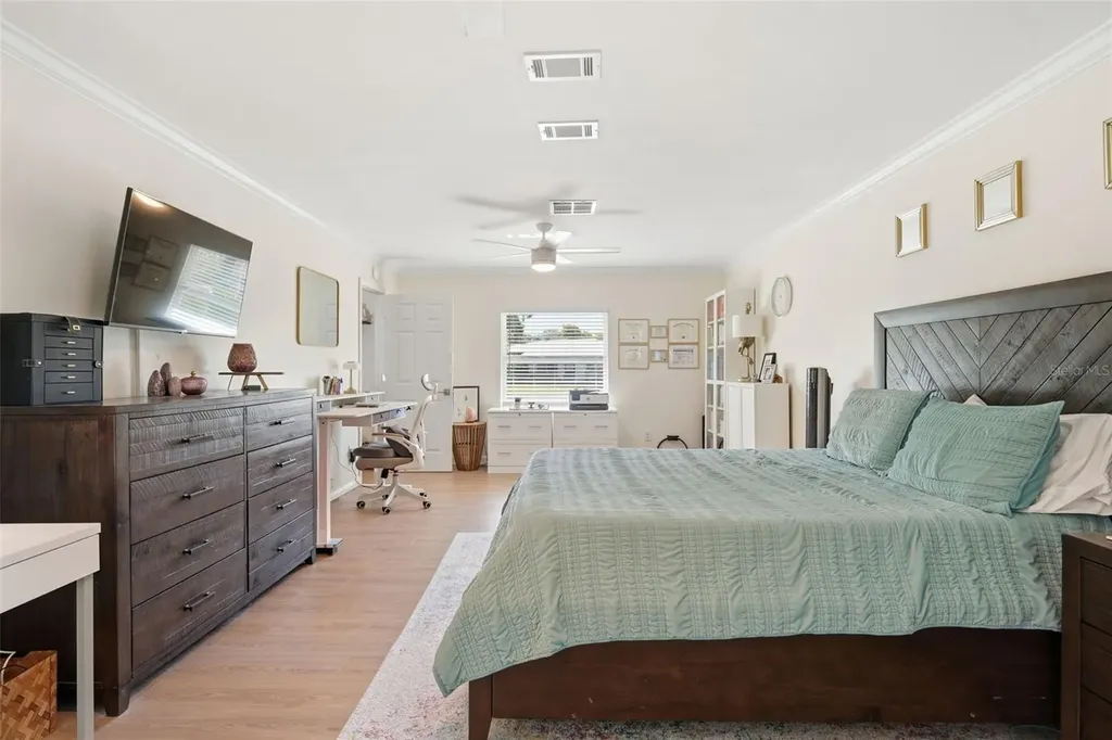 2600 Cambridge Drive Sarasota FL 34232