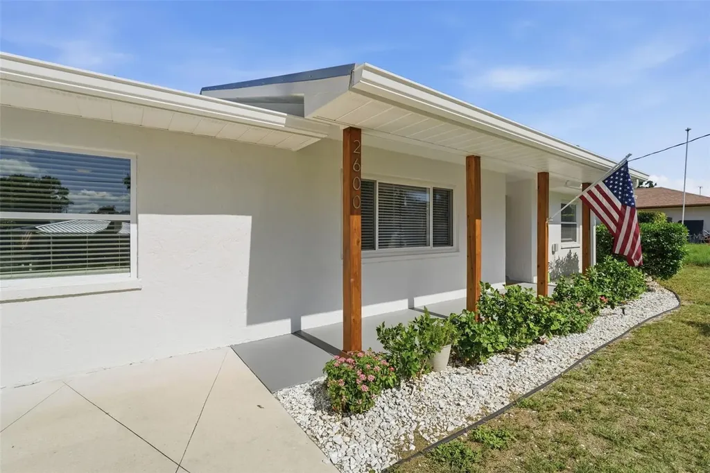 2600 Cambridge Drive Sarasota FL 34232