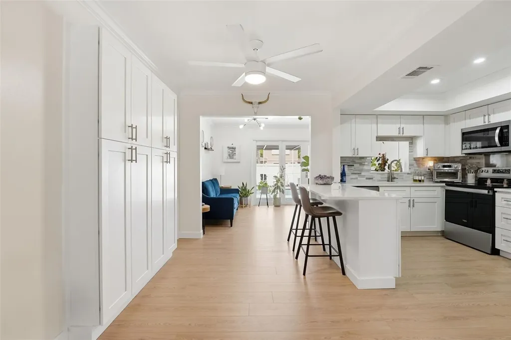 2600 Cambridge Drive Sarasota FL 34232