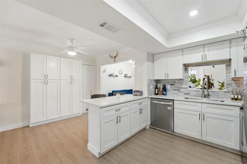 2600 Cambridge Drive Sarasota FL 34232