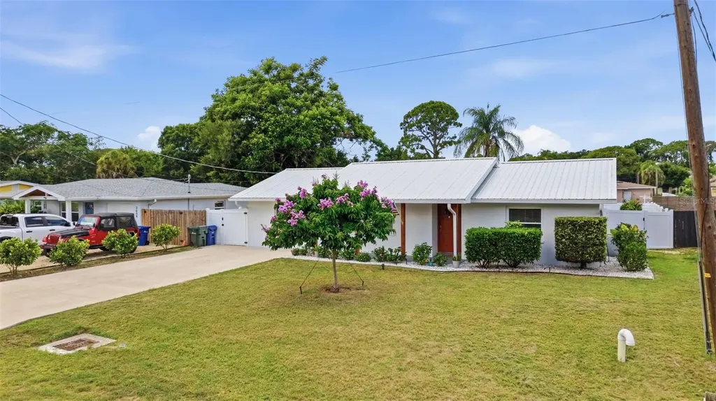2600 Cambridge Drive Sarasota FL 34232