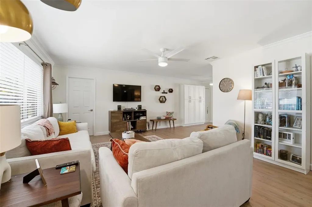 2600 Cambridge Drive Sarasota FL 34232