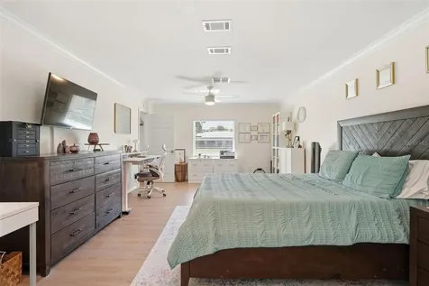 2600 Cambridge Drive Sarasota FL 34232