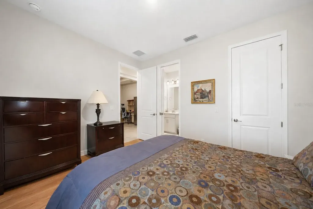 6066 Mesa Glen Bradenton FL 34203