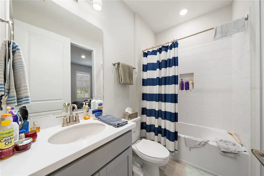 6066 Mesa Glen Bradenton FL 34203