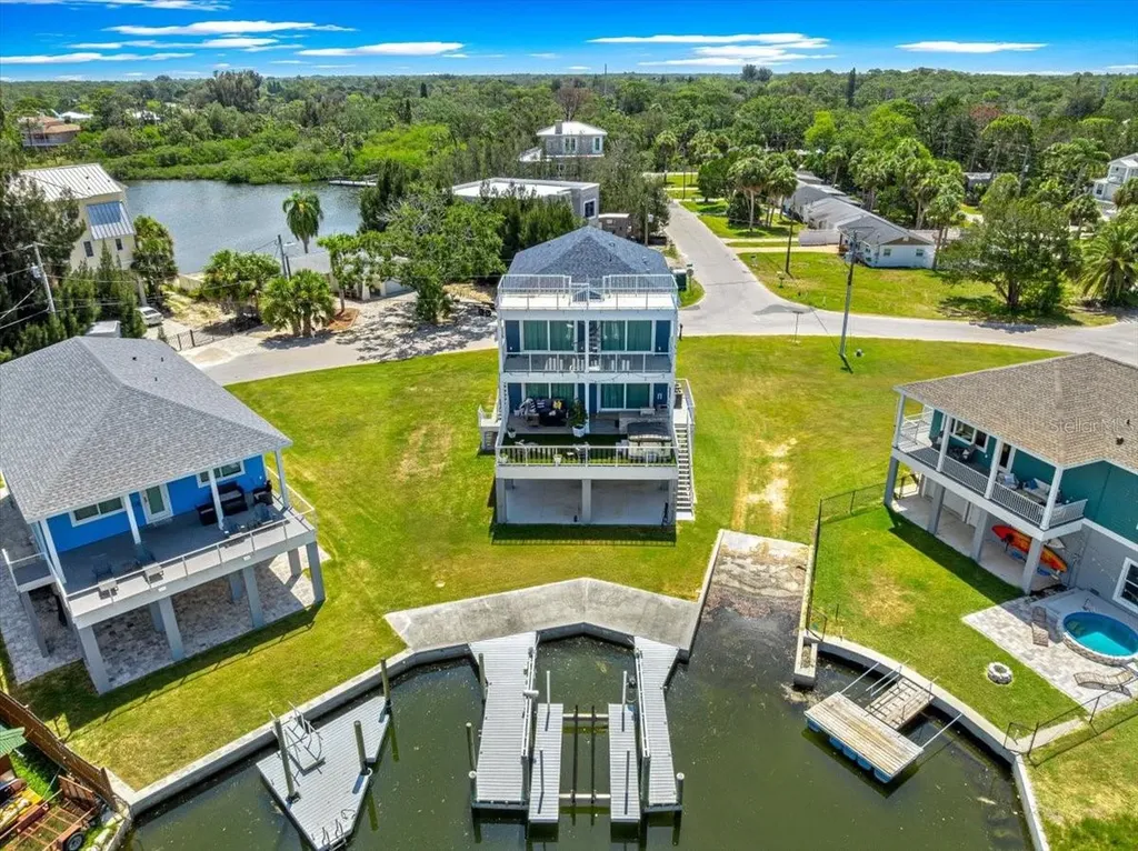 6812 Driftwood Drive Hudson FL 34667