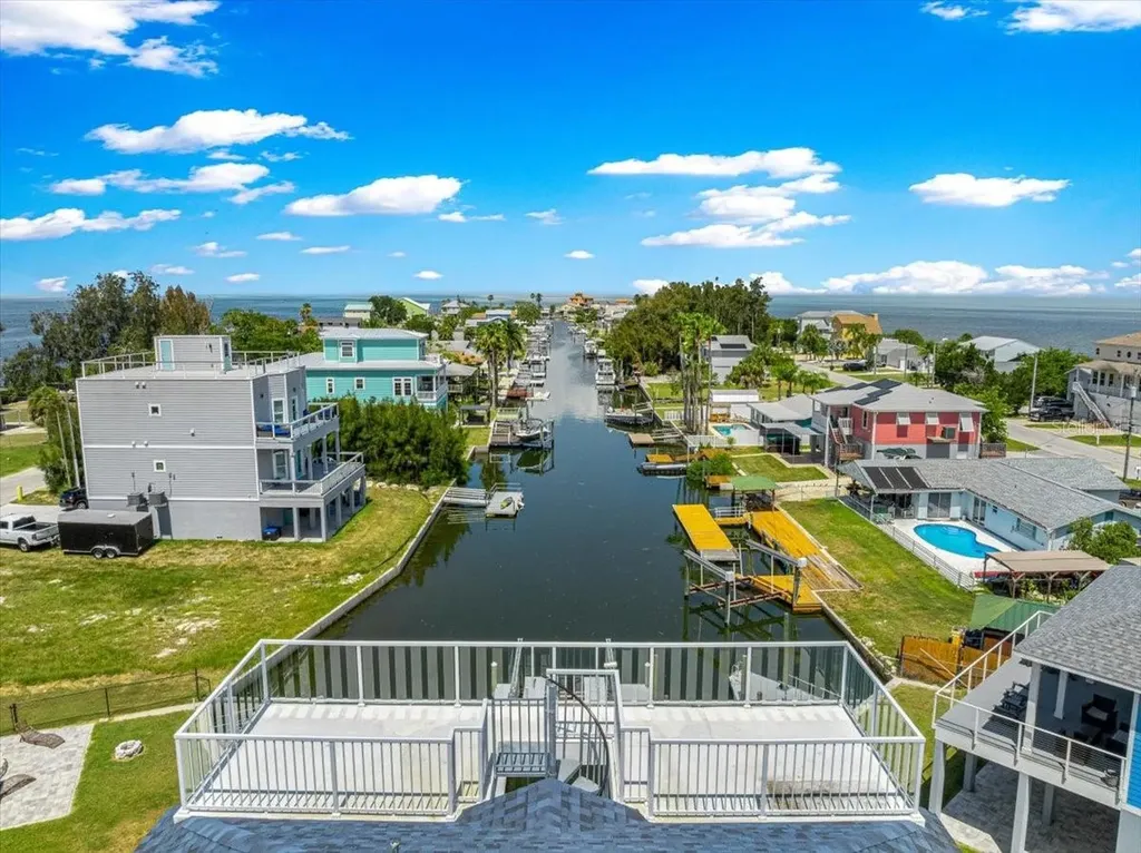 6812 Driftwood Drive Hudson FL 34667