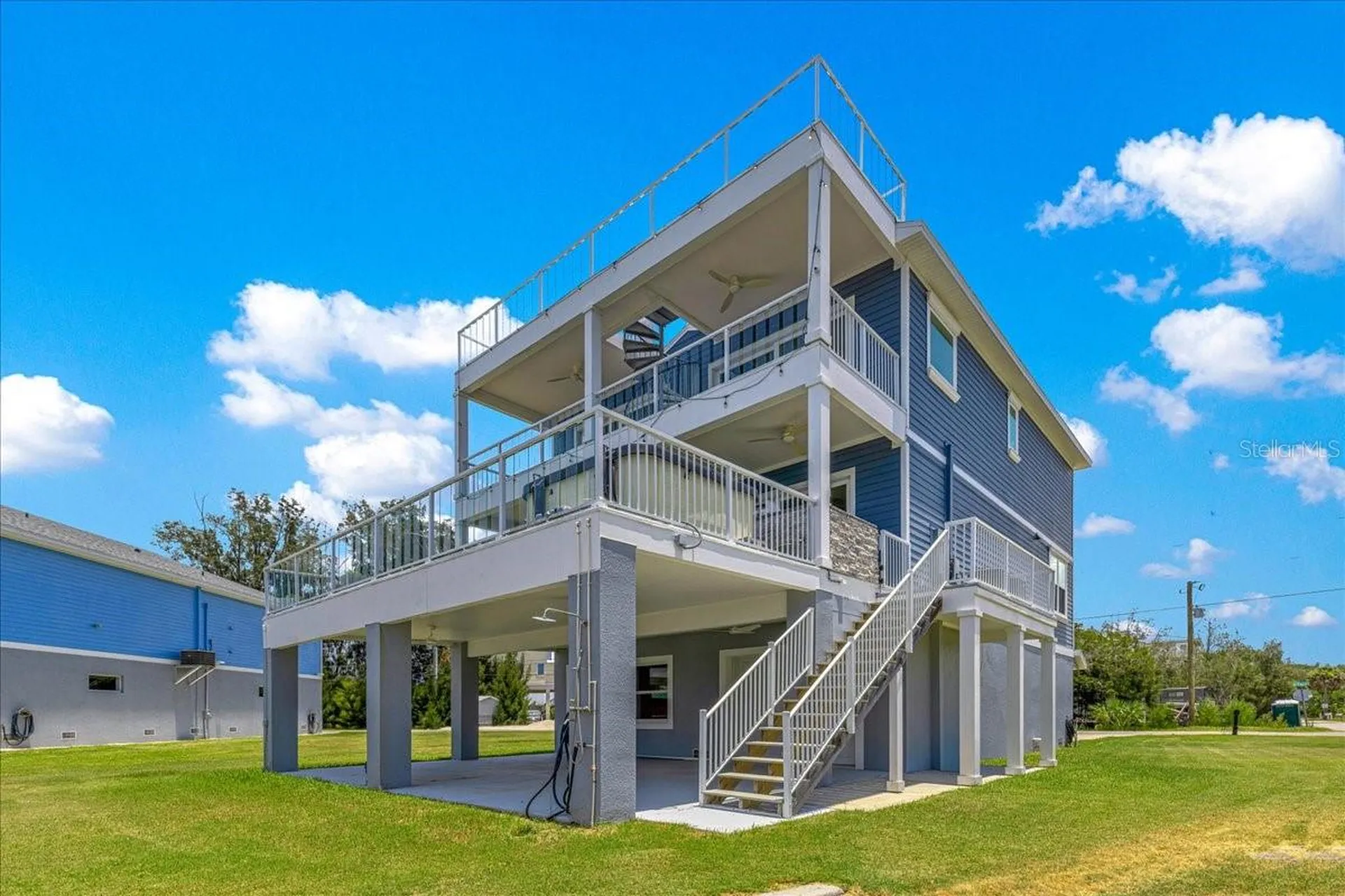 6812 Driftwood Drive Hudson FL 34667