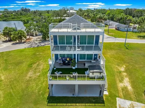 6812 Driftwood Drive Hudson FL 34667
