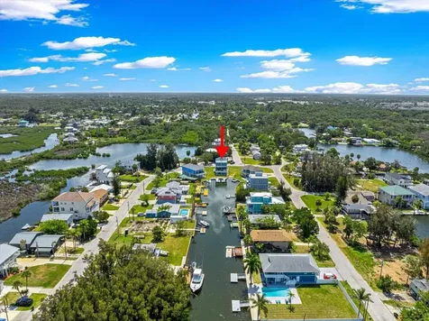 6812 Driftwood Drive Hudson FL 34667