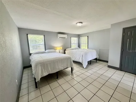 1702 1/2 Us Highway 92 W Auburndale FL 33823