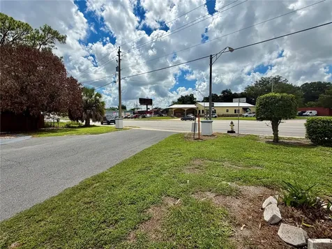 1702 1/2 Us Highway 92 W Auburndale FL 33823