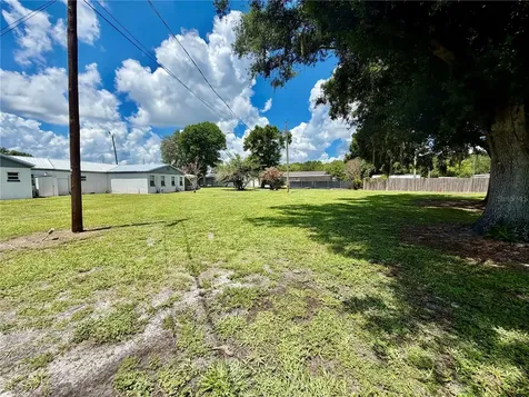 1702 1/2 Us Highway 92 W Auburndale FL 33823