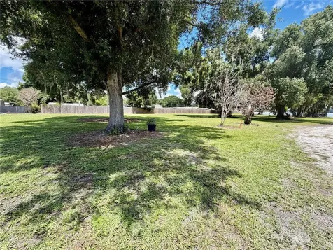 1702 1/2 Us Highway 92 W Auburndale FL 33823