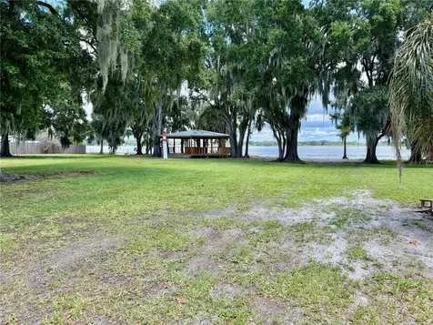 1702 1/2 Us Highway 92 W Auburndale FL 33823