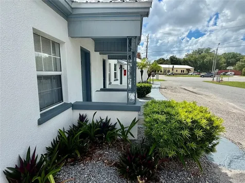 1702 1/2 Us Highway 92 W Auburndale FL 33823