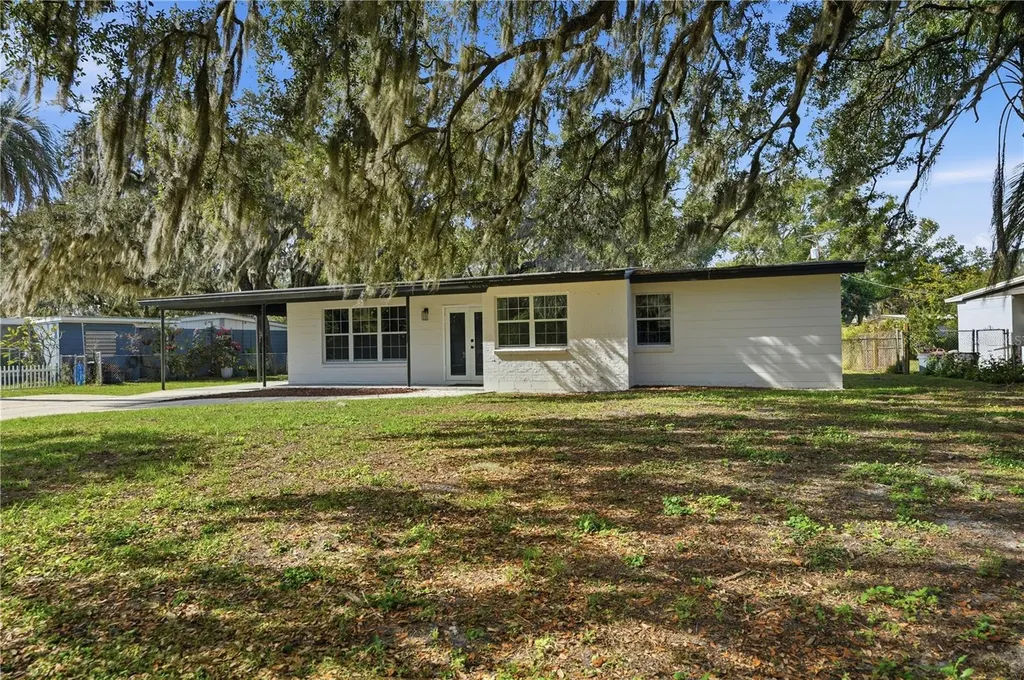 707 Aberdeen Circle Tampa FL 33617