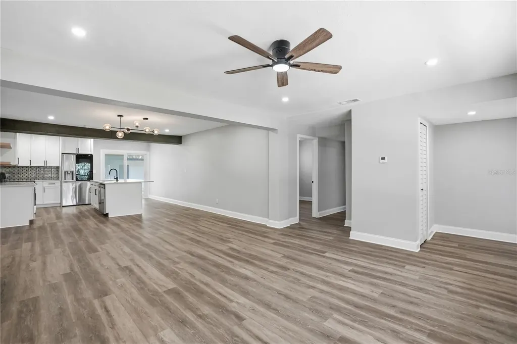 707 Aberdeen Circle Tampa FL 33617