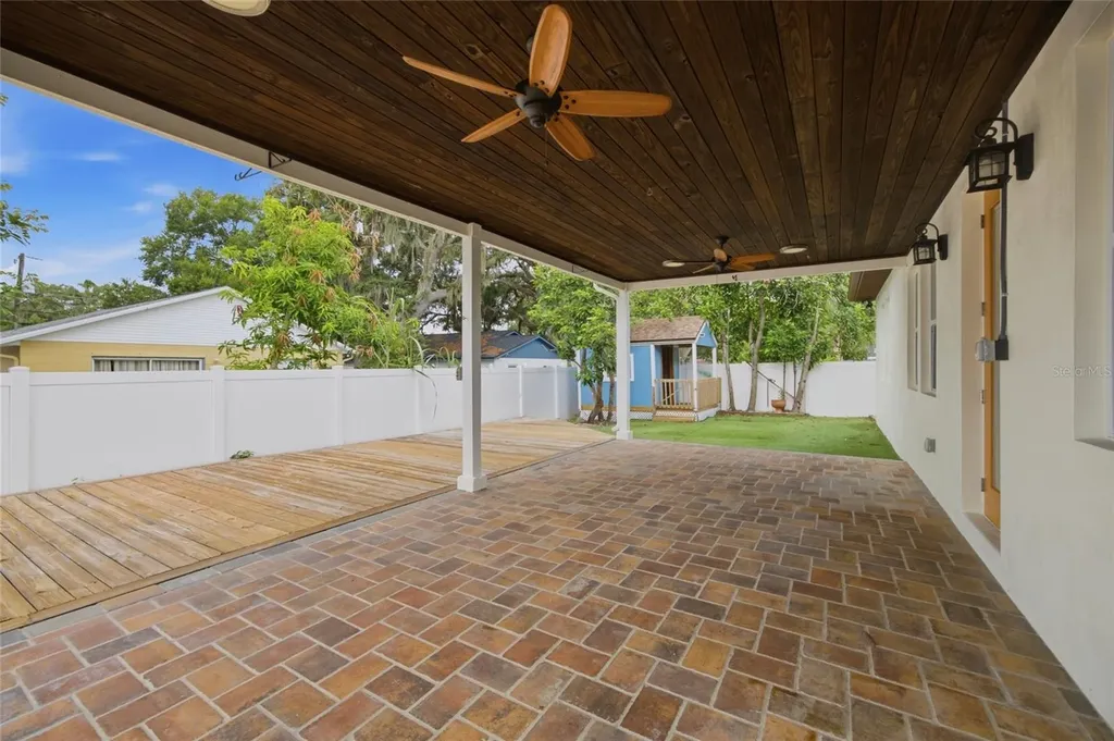 1707 E Emma Street Tampa FL 33610