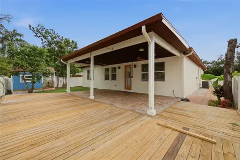 1707 E Emma Street Tampa FL 33610