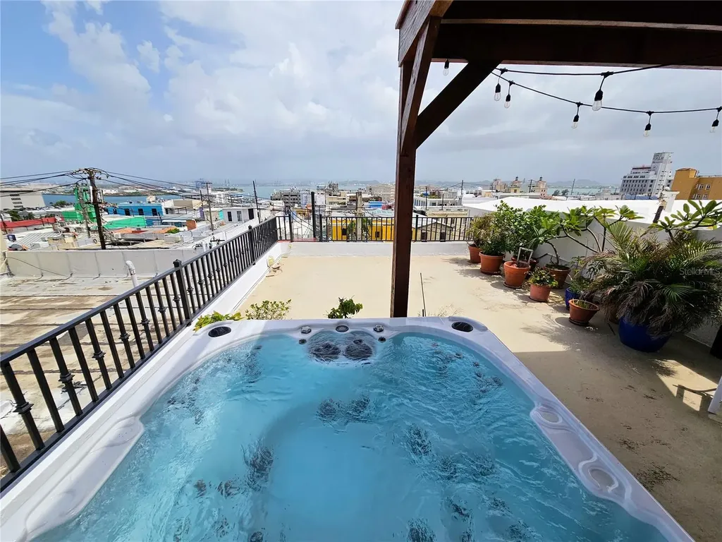 353 Calle De La Luna Old San Juan PR 00901