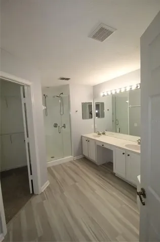 6031 Bay Valley Court Orlando FL 32819
