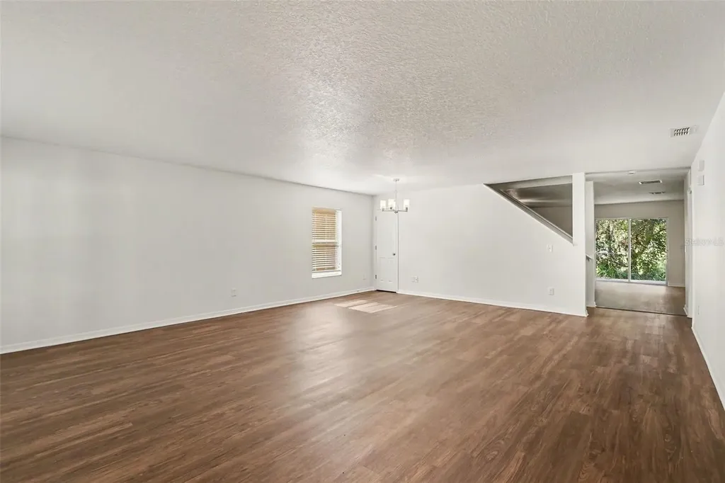 1544 Algonkin Loop Orlando FL 32828