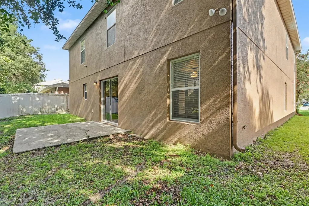 1544 Algonkin Loop Orlando FL 32828