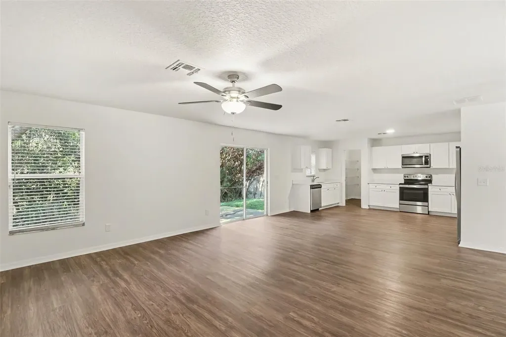 1544 Algonkin Loop Orlando FL 32828
