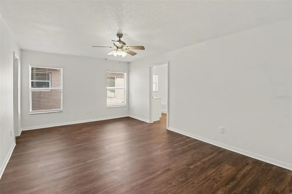 1544 Algonkin Loop Orlando FL 32828