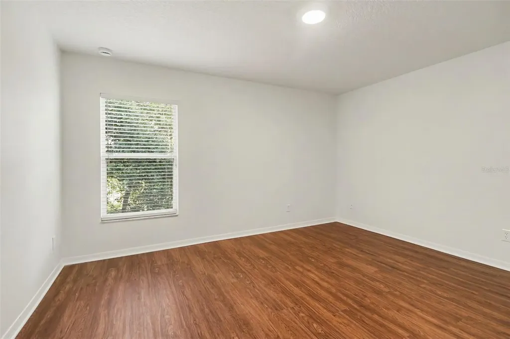 1544 Algonkin Loop Orlando FL 32828