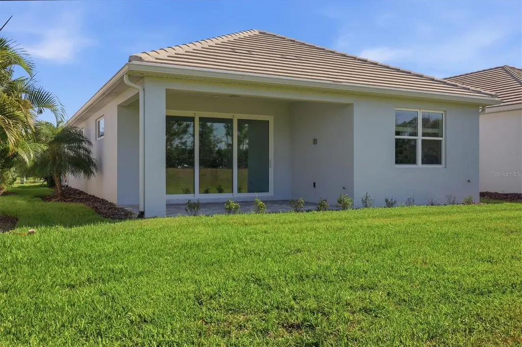 8113 Sternway Road Sarasota FL 34240