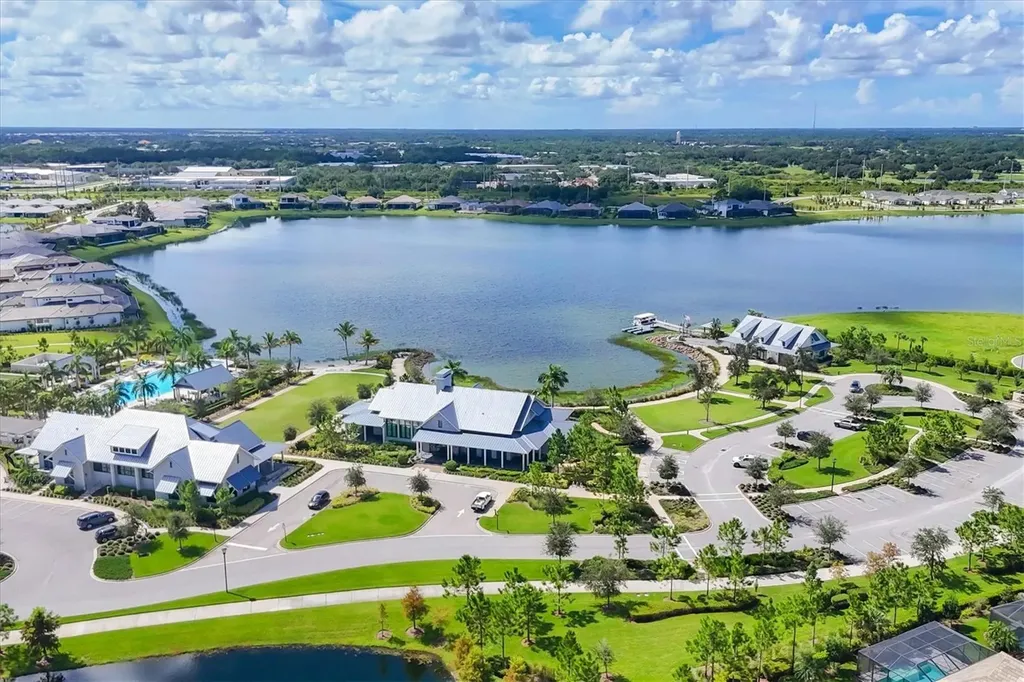 8113 Sternway Road Sarasota FL 34240